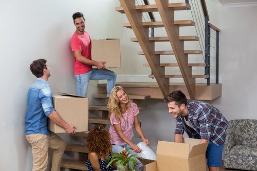Removal truck hire for moving homes in Bromley