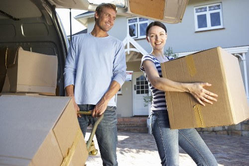 Risk assessment and careful loading during a van move